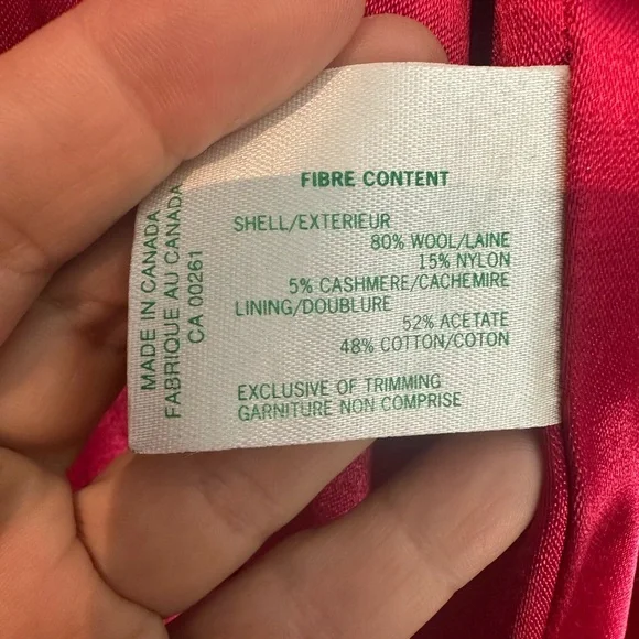 Elegant Vintage Red Wool Coat with removable cape/scarf - Picture 9 of 13